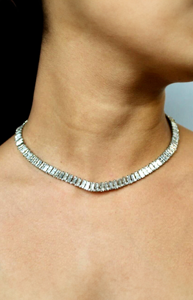 Dewa Necklace - Silver Tone