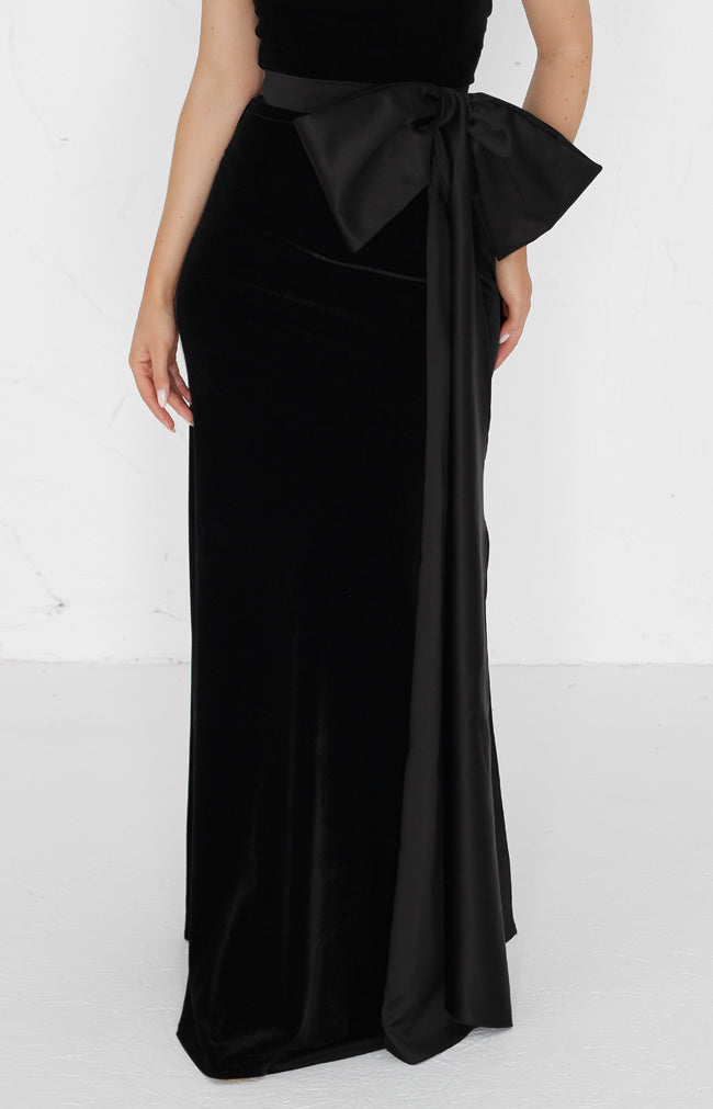 Rue Velvet Gown - Black