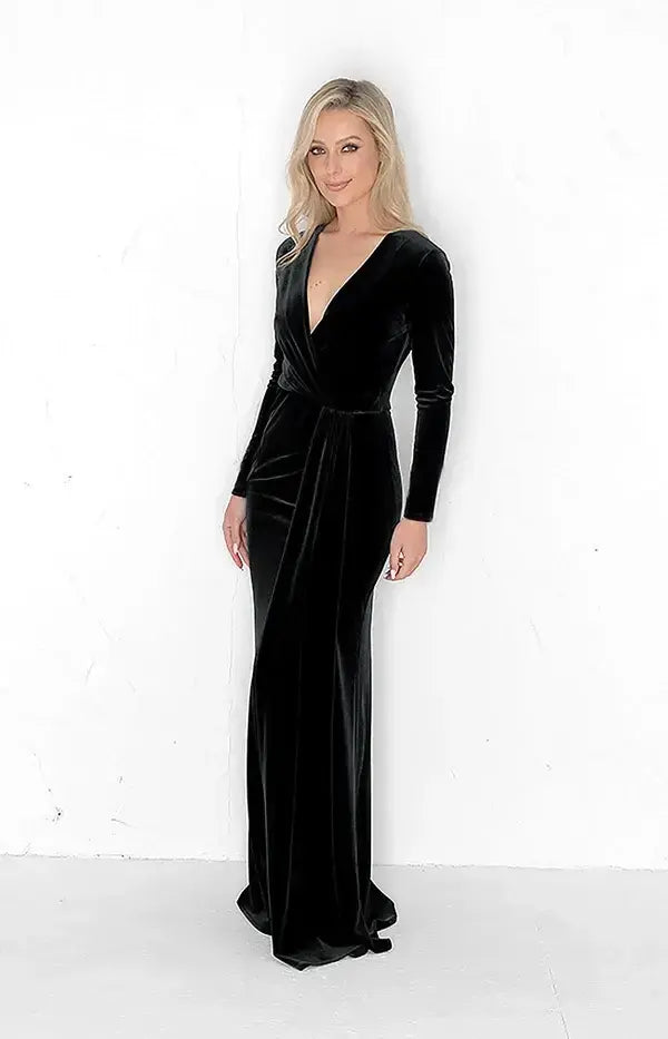 Anya Velvet Gown - Black