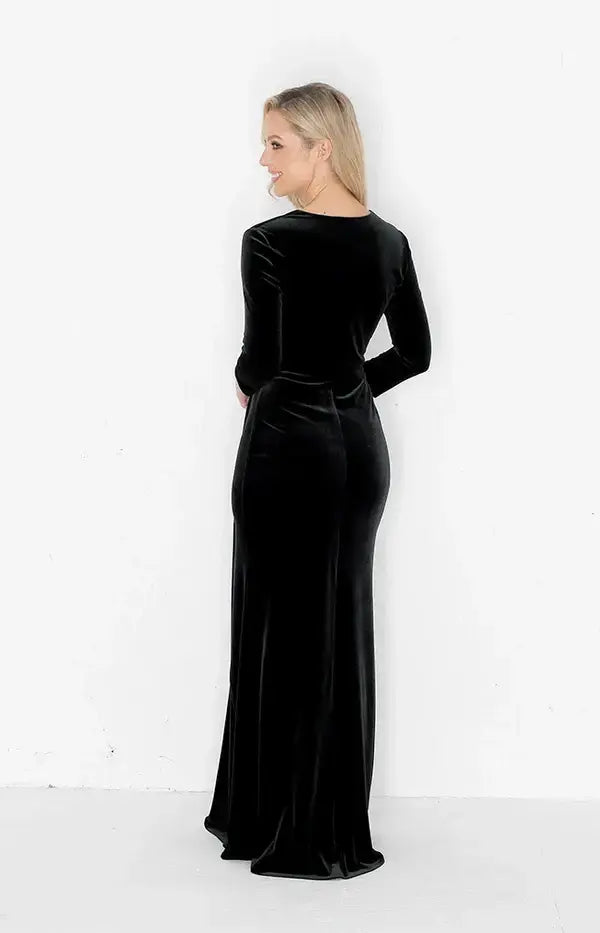 Anya Velvet Gown - Black