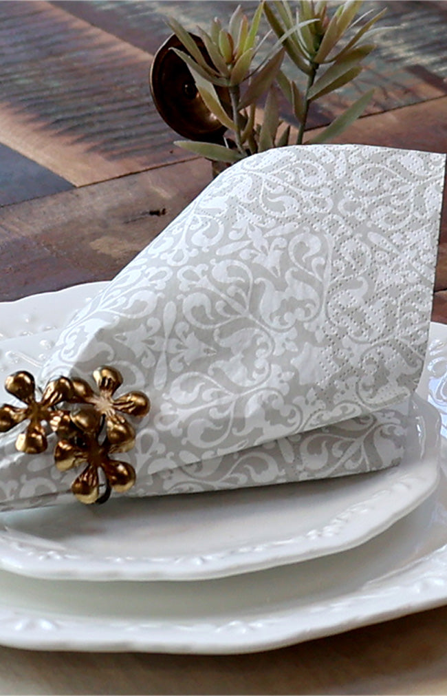 Napkin w/Flower pattern - french grey