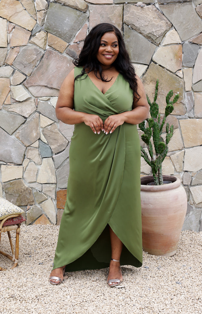 Fabia High Back Gown - Olive