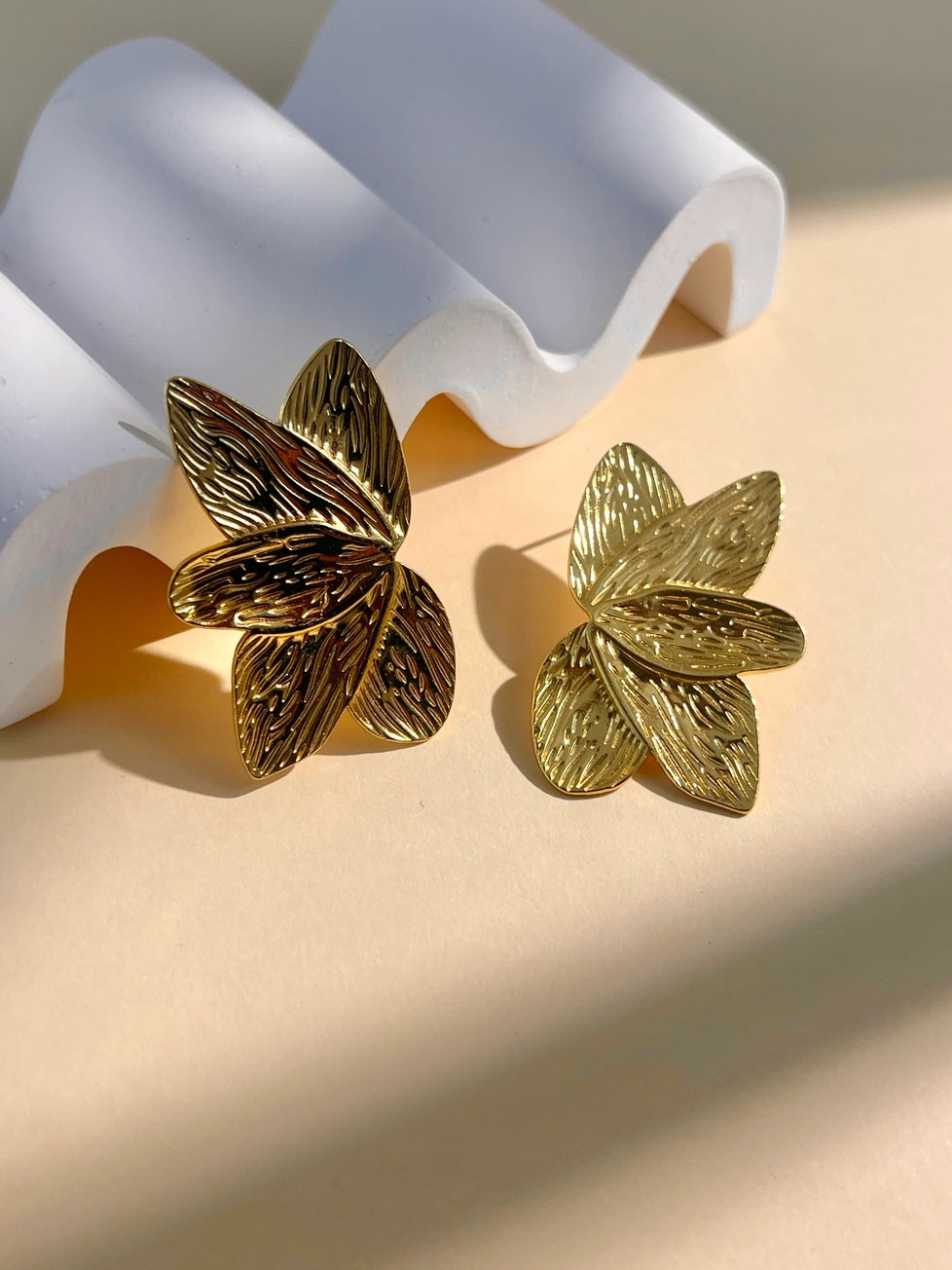 Leaf Earrings - Gold Plated