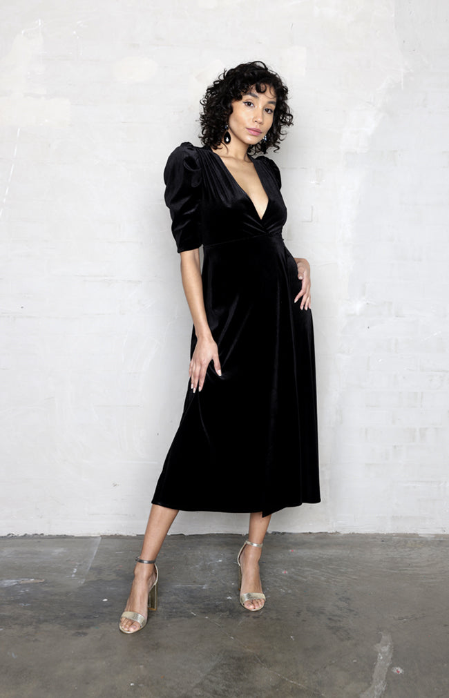 Mia Velvet Dress - Black