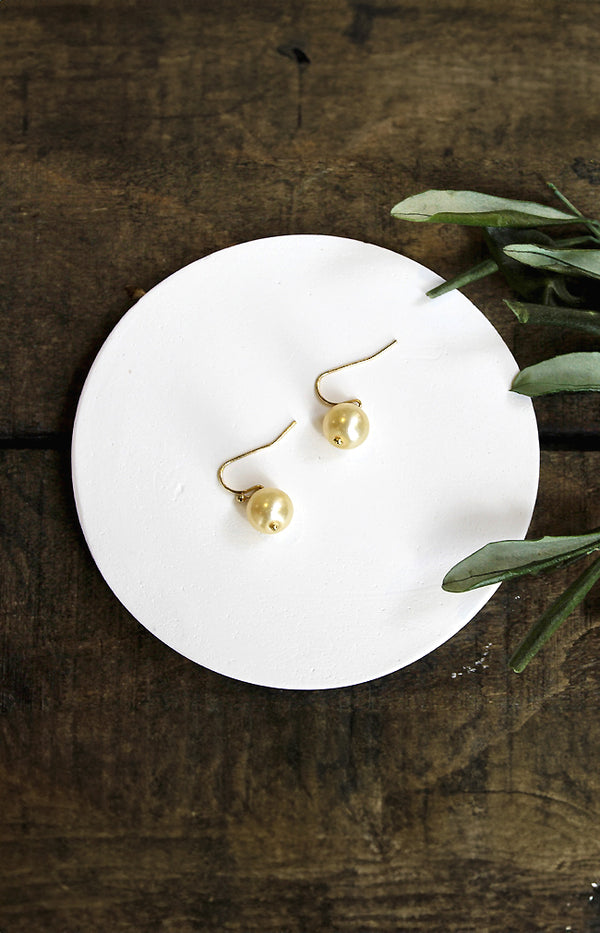 Linda Earrings - Gold/Pearl