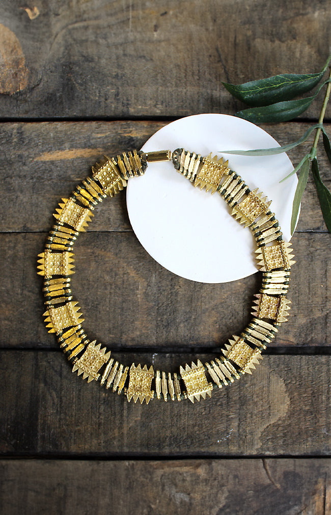 Mae Necklace - Gold/Olive