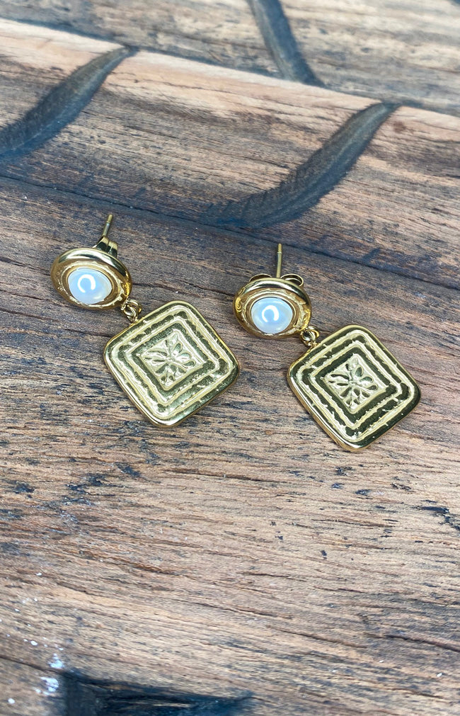 Dangle earring  - Gold Plated
