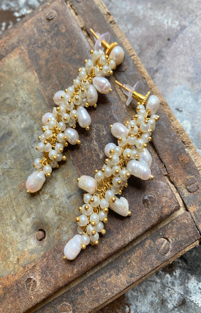 Aldabra Pearl Earrings