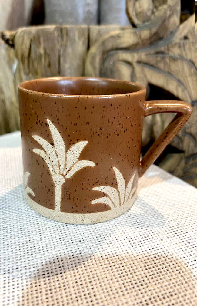 Brown palm mug