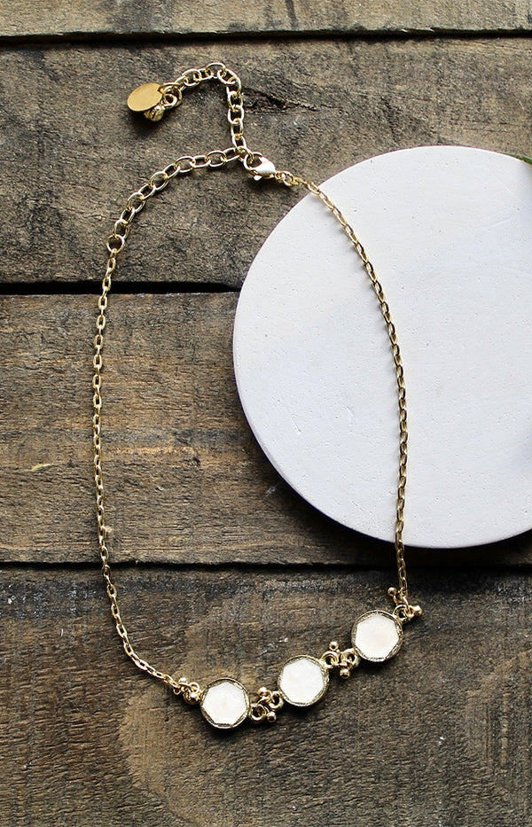 Savah Necklace - Gold/Antique White