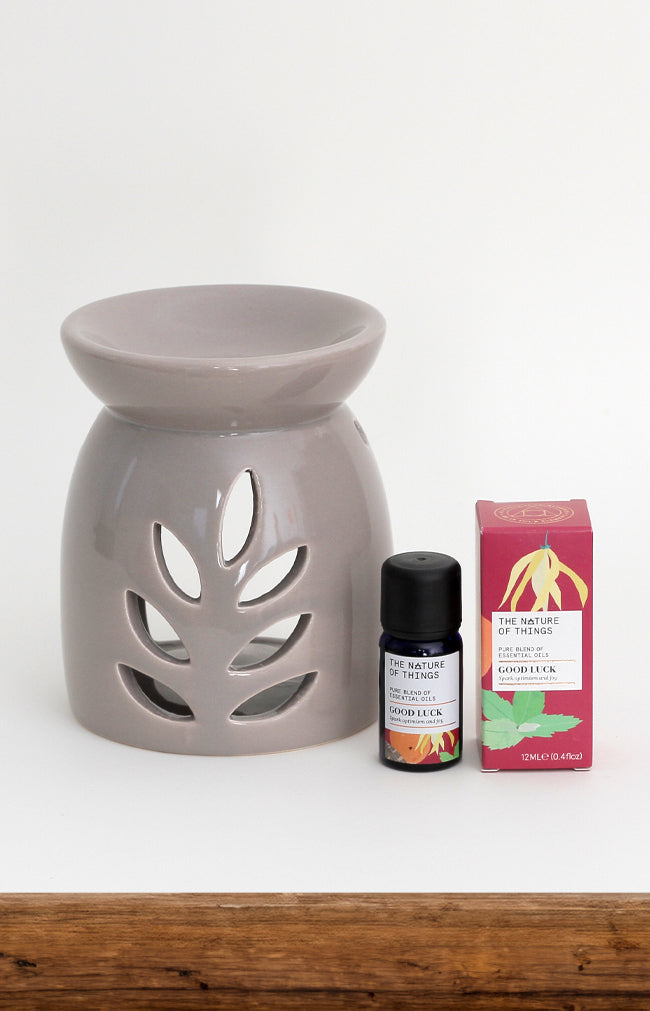 Essential Oil and Burner Set - Good Luck