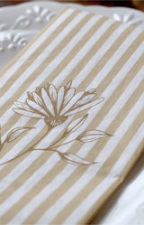 Napkin w/stripes & flowers - honey