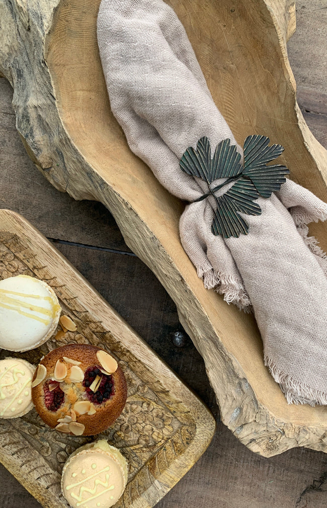 Antique Leaves Napkin Ring