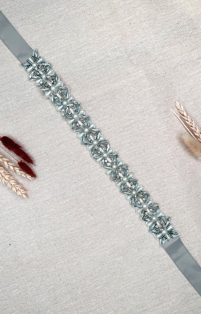 Diede Beaded Belt - Ivory with Silver ribbon