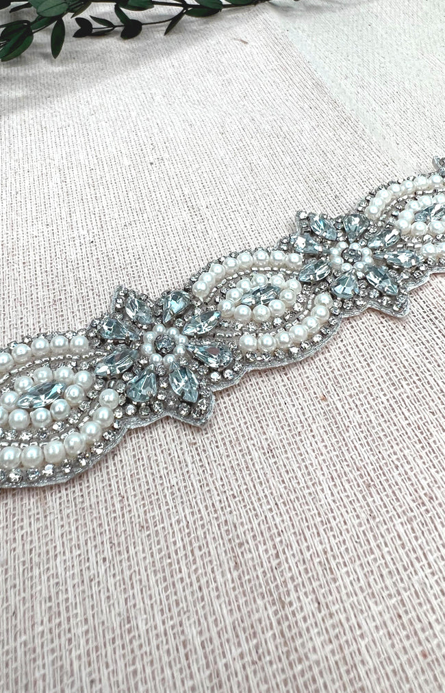 Feona Beaded Belt - Ivory with Silver ribbon